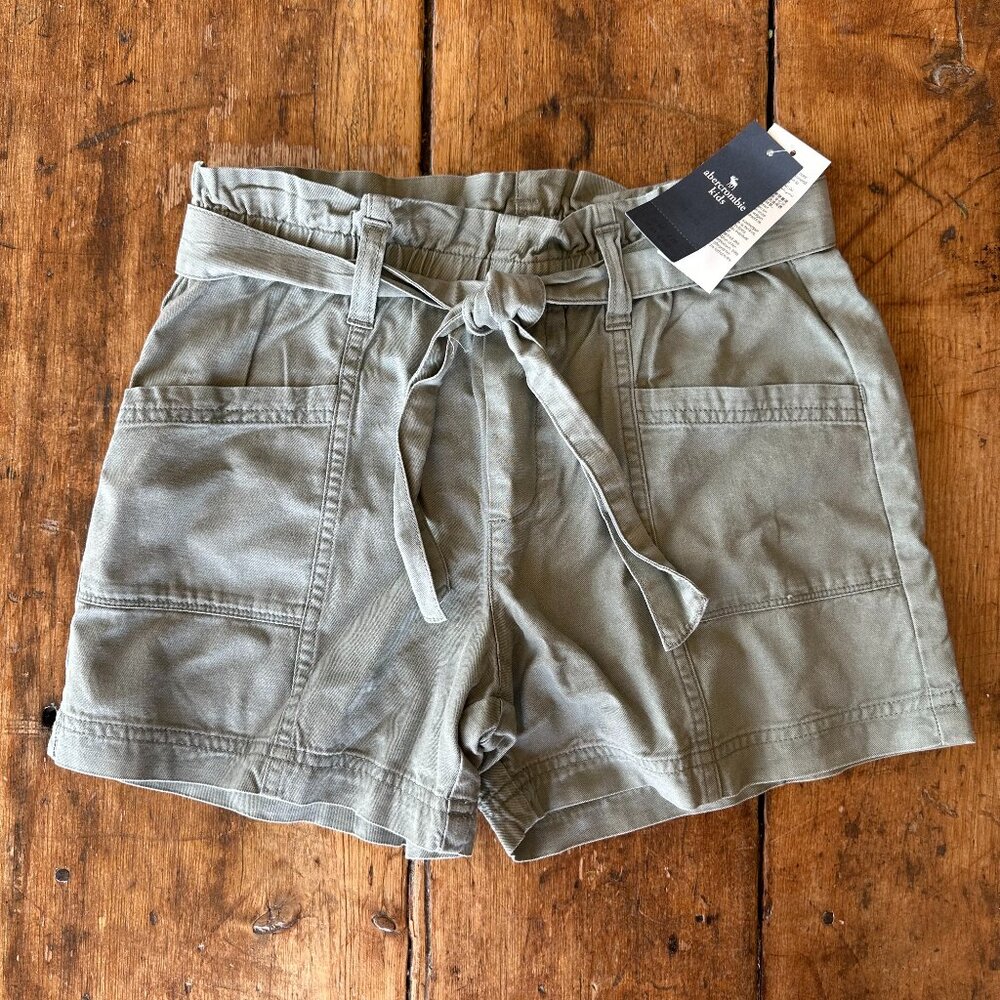 Abercrombie Twill Cargo Shorts 11/12 NWT
